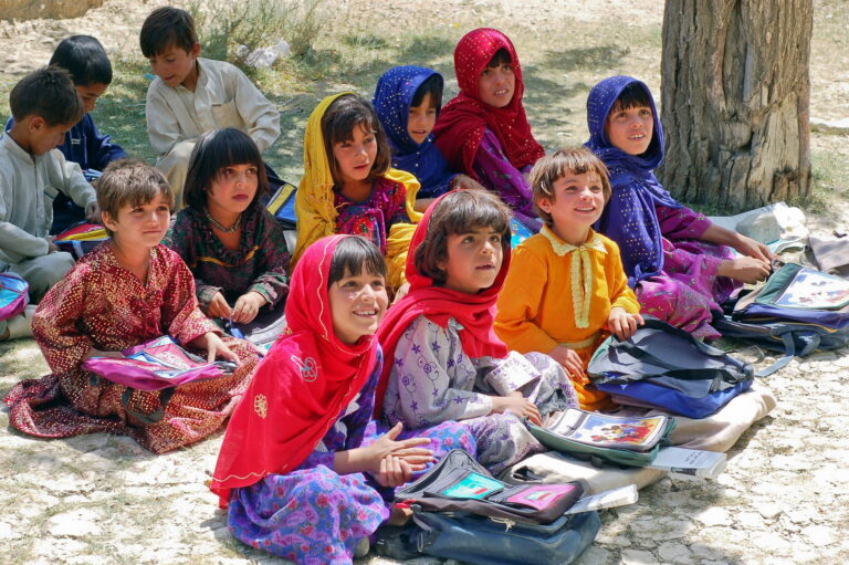 Afghanistan Kinder