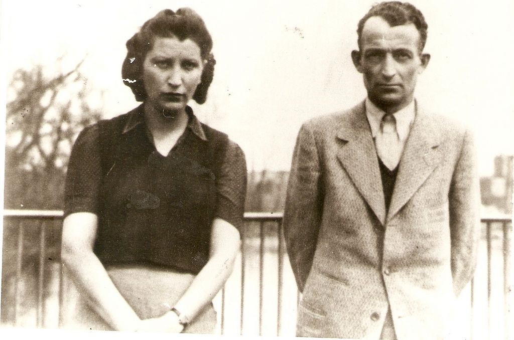 Eugenia i Zygmunt Herzig, po wyjściu z piwnicy