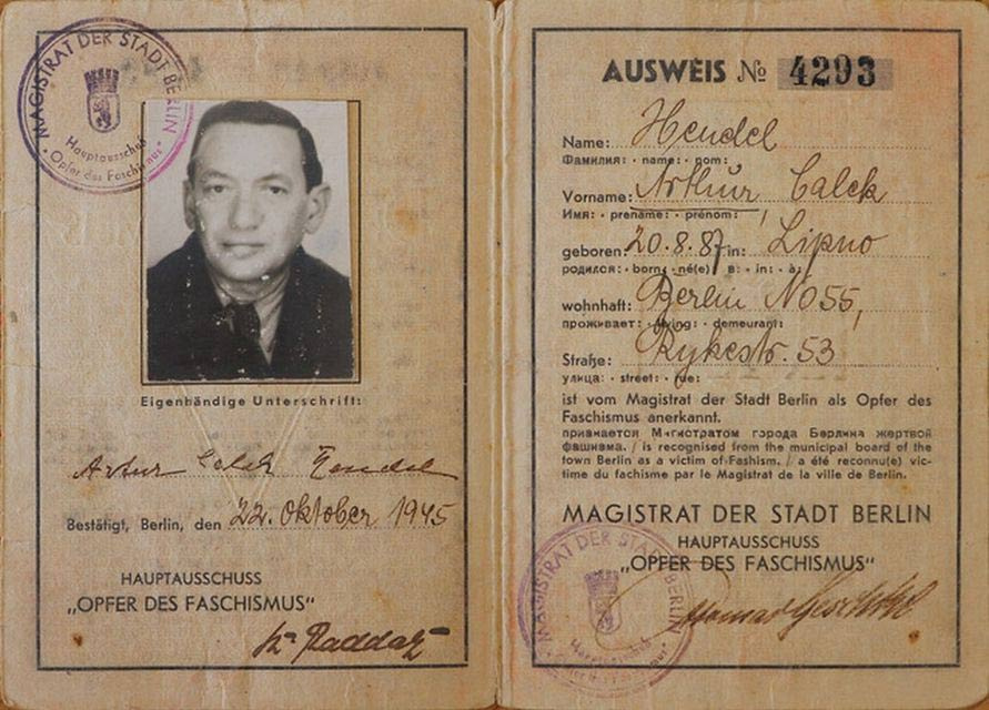 Legitymacja ofiary faszyzmu B.A. Hendla, wydana przez urząd w Berlinie